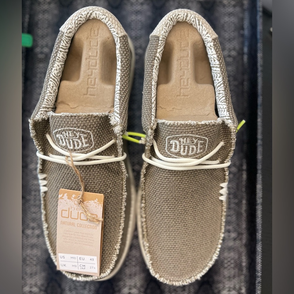 Hey Dude men’s size 10